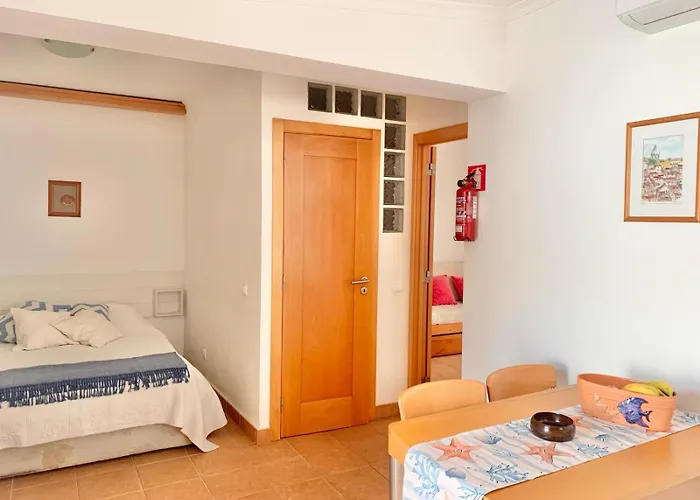 Apartment Near Falesia Beach, Albufeira